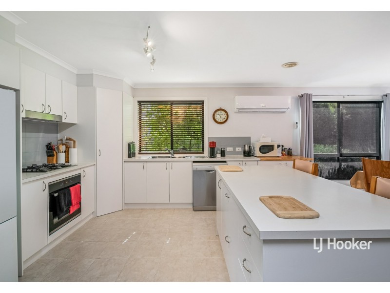 52 Donaldson Drive, Broadford VIC 3658