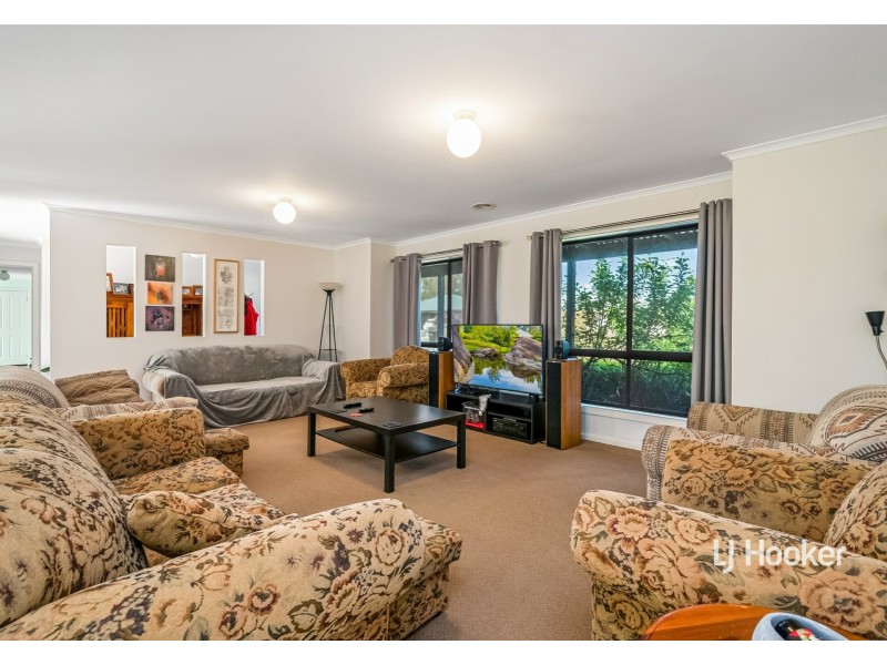 52 Donaldson Drive, Broadford VIC 3658