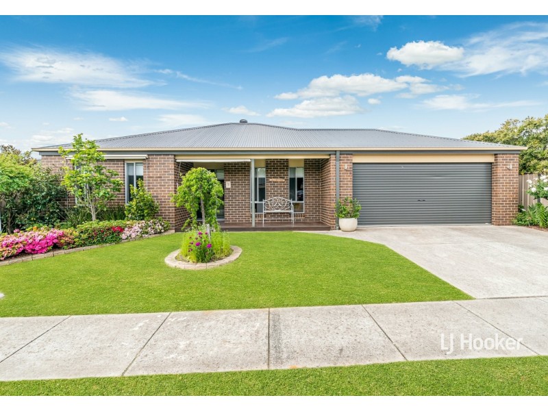 4 Parkland Place, Broadford VIC 3658