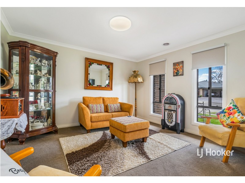 4 Parkland Place, Broadford VIC 3658