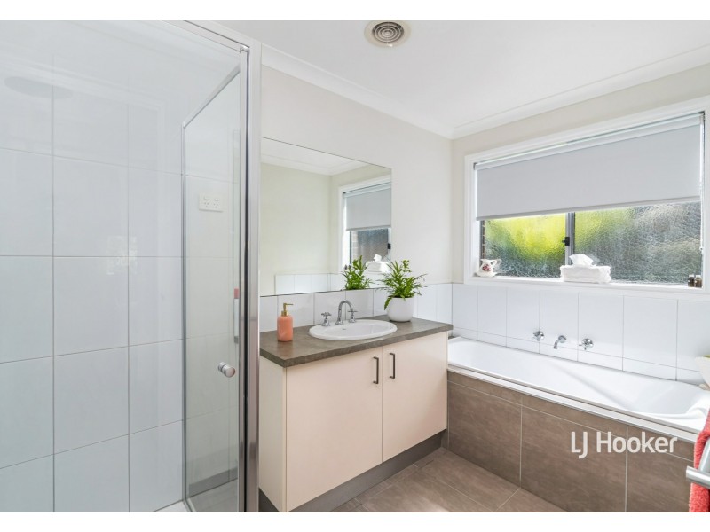 4 Parkland Place, Broadford VIC 3658