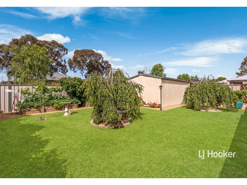 4 Parkland Place, Broadford VIC 3658