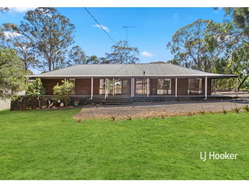 13-15 Duffy Street, Kilmore East VIC 3764