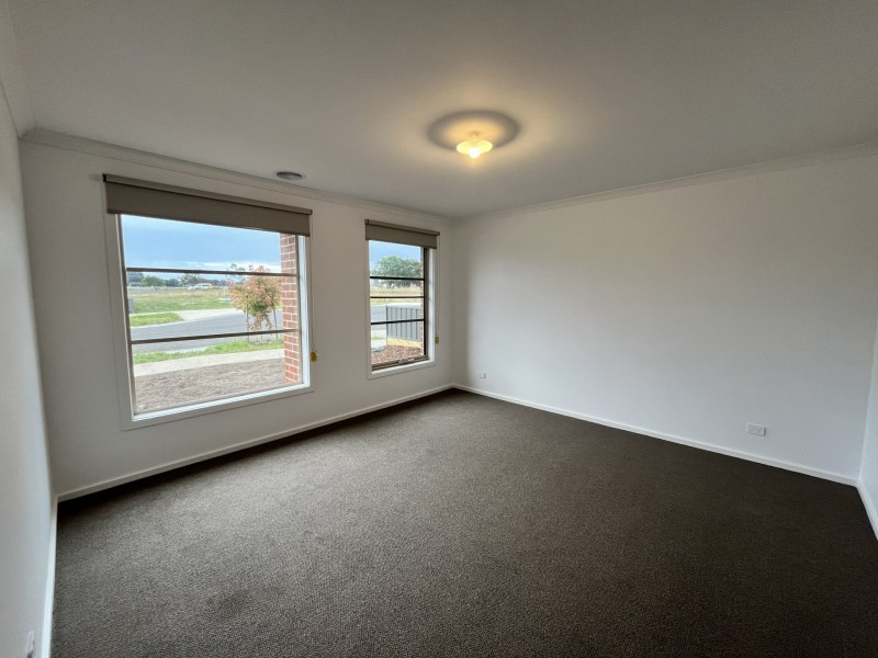 8 Teal Court, Kilmore VIC 3764