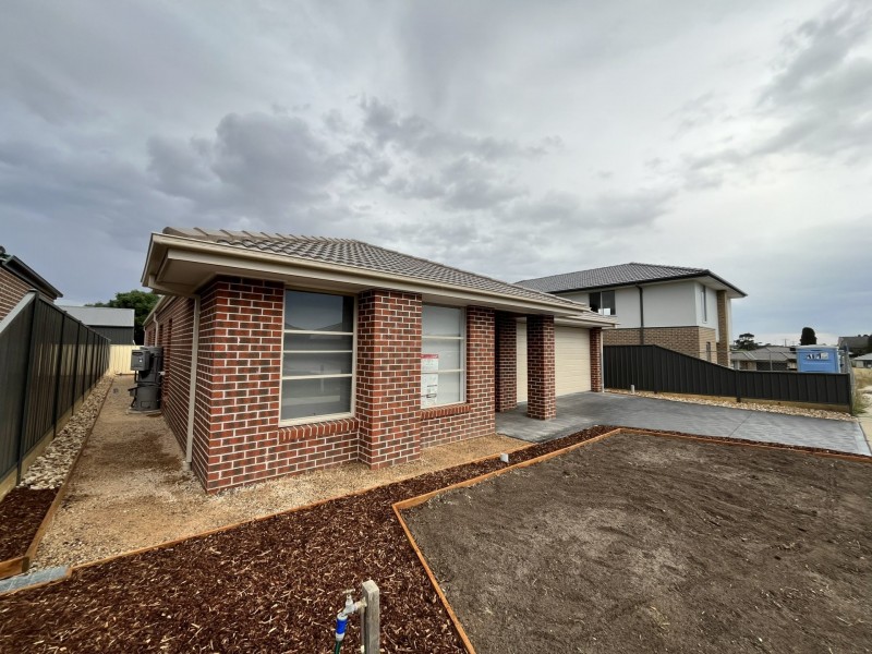 8 Teal Court, Kilmore VIC 3764