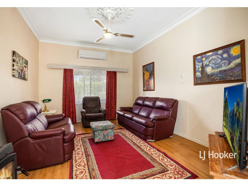 8 Short Street, Broadford VIC 3658