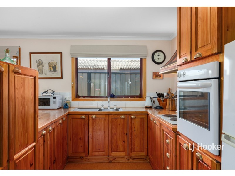 30 Donaldson Drive, Broadford VIC 3658