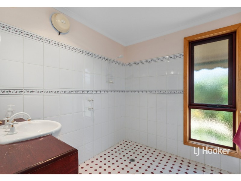 30 Donaldson Drive, Broadford VIC 3658