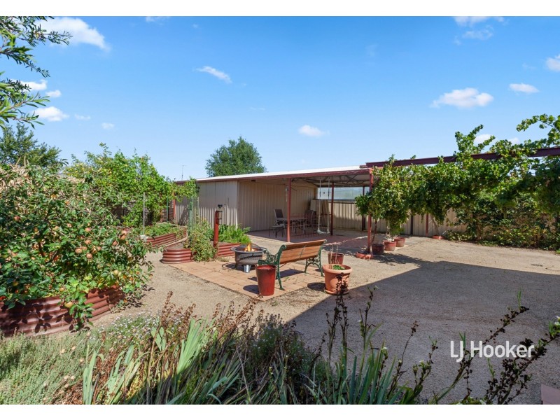 30 Donaldson Drive, Broadford VIC 3658