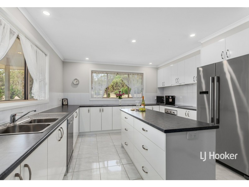 36 Burges Lane, Broadford VIC 3658