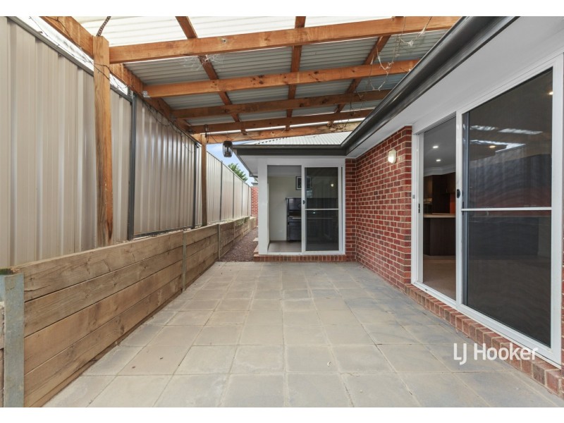 Unit 1/44 Snodgrass Street, Broadford VIC 3658