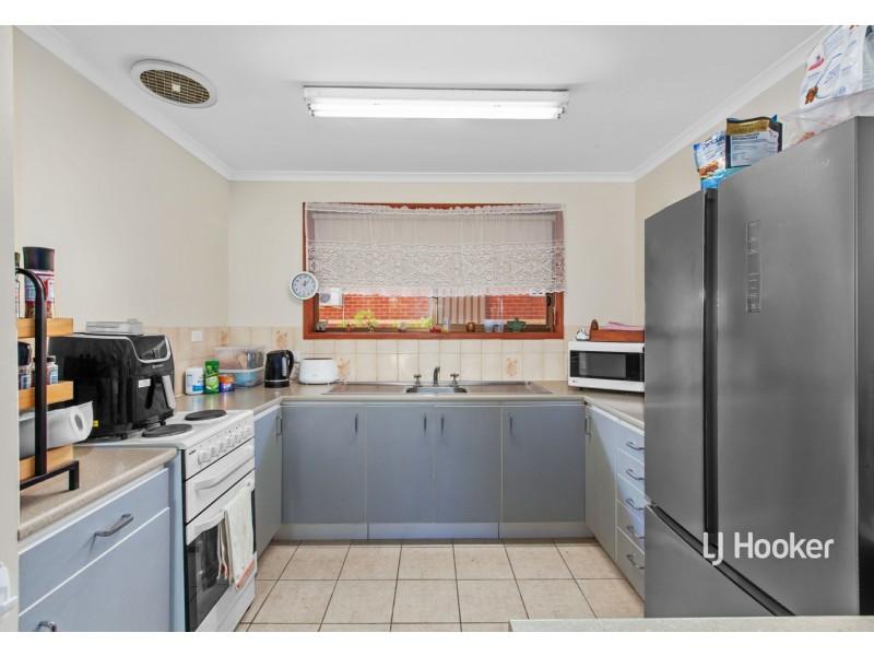 11 Mylson Avenue, Broadford VIC 3658