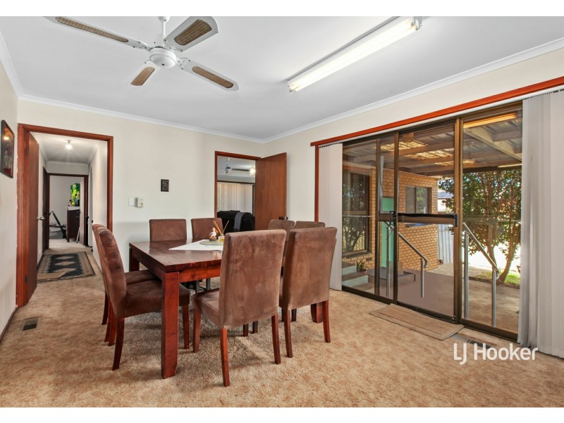 11 Mylson Avenue, Broadford VIC 3658