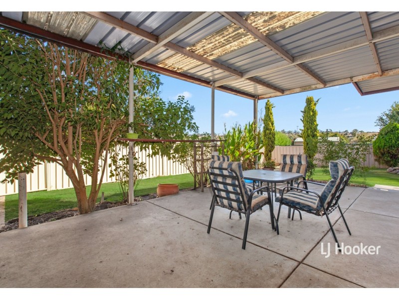 11 Mylson Avenue, Broadford VIC 3658