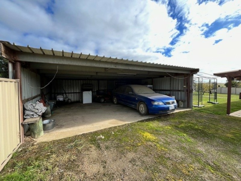 105 Three Chain Road, Kilmore VIC 3764