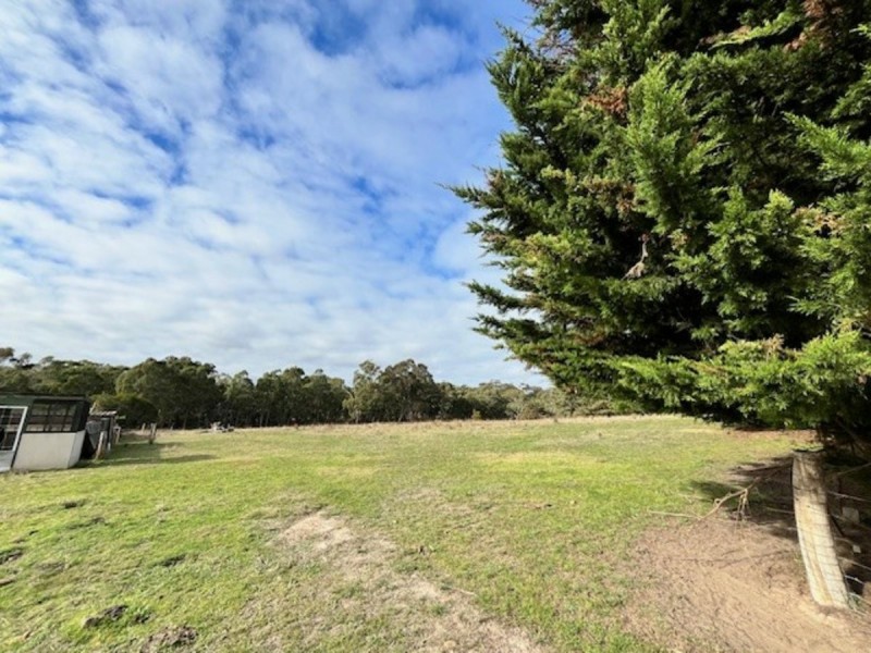 105 Three Chain Road, Kilmore VIC 3764