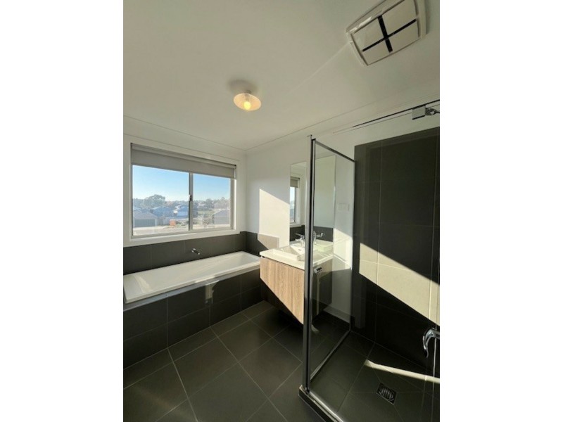 6 Teal Court, Kilmore VIC 3764