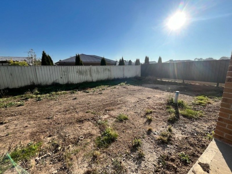 6 Teal Court, Kilmore VIC 3764