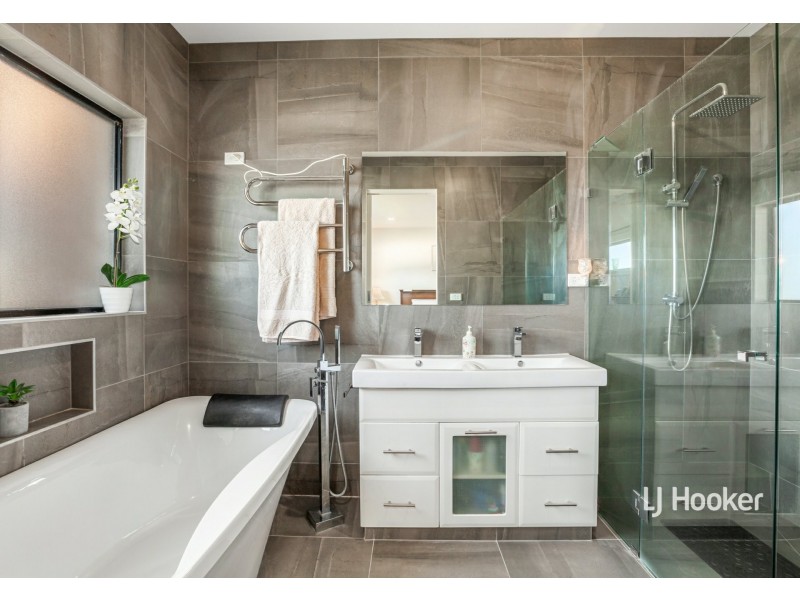 6 James Close, Kilmore VIC 3764