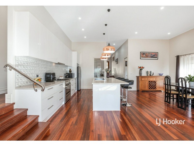 6 James Close, Kilmore VIC 3764