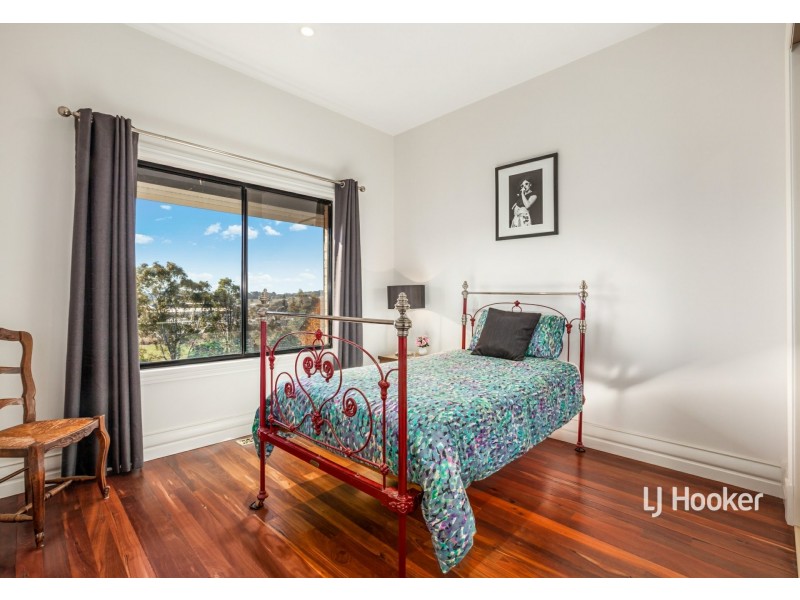 6 James Close, Kilmore VIC 3764