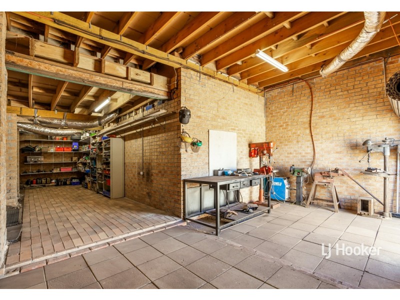 6 James Close, Kilmore VIC 3764