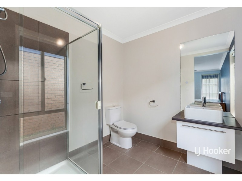 45 Chloe Drive, Broadford VIC 3658