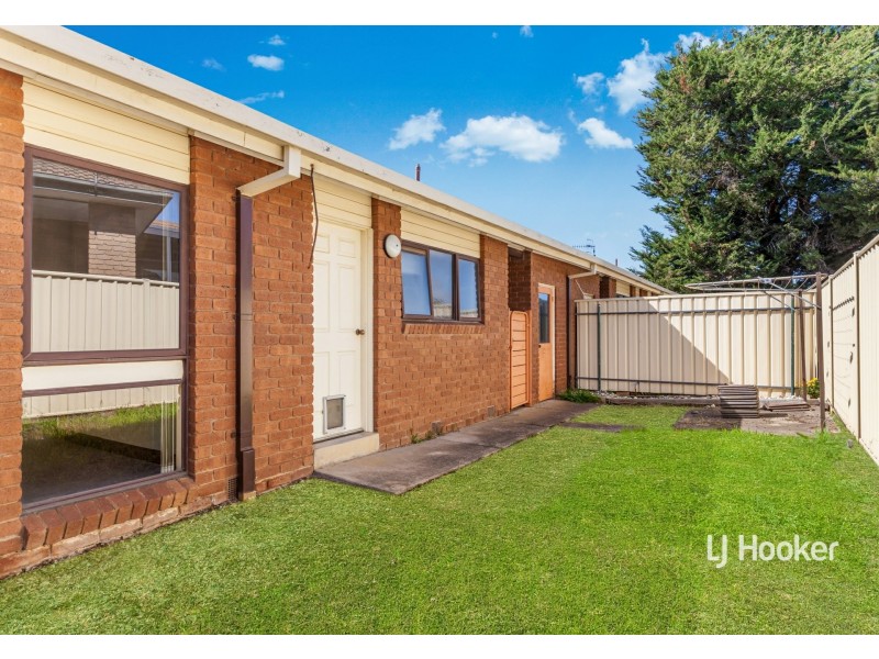 Unit 1/28 Hawdon Street, Broadford VIC 3658