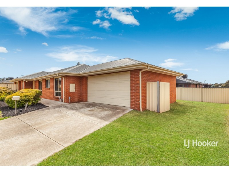 39 Pauline Way, Kilmore VIC 3764