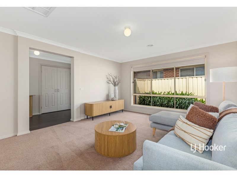 39 Pauline Way, Kilmore VIC 3764