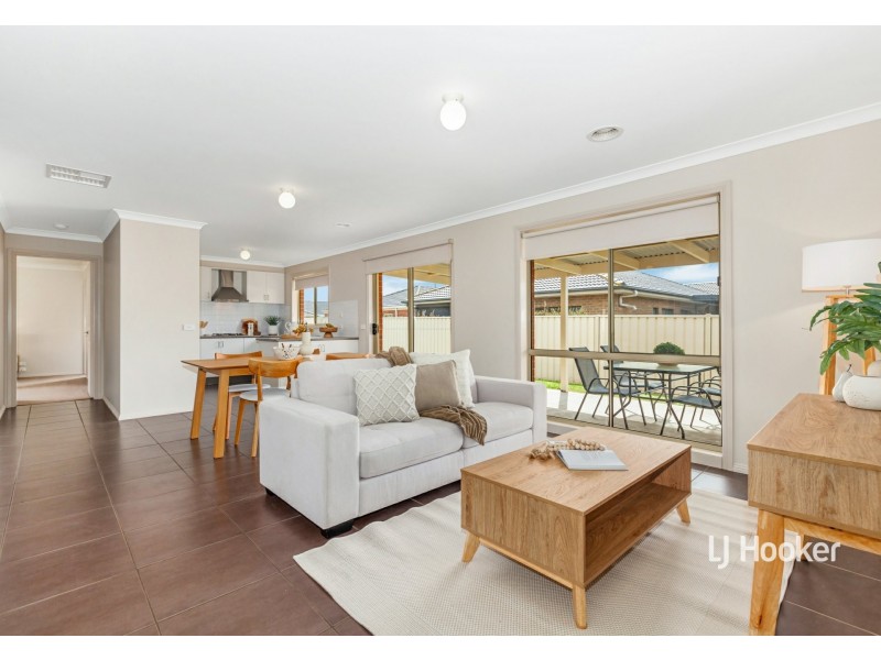 39 Pauline Way, Kilmore VIC 3764