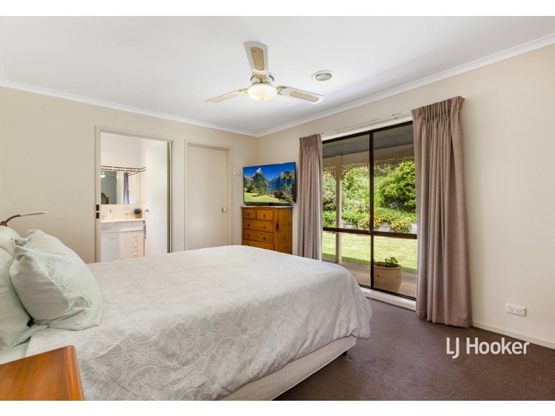 10 View Road, Heathcote Junction VIC 3758