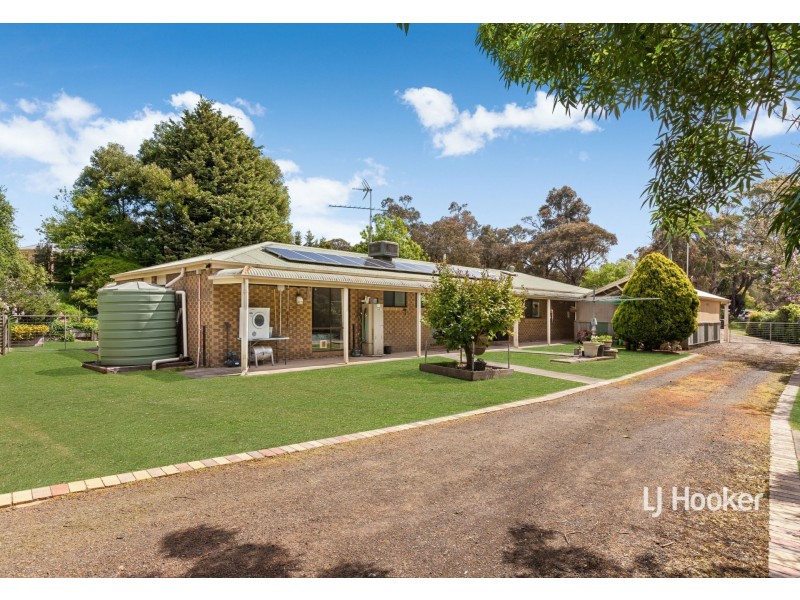 10 View Road, Heathcote Junction VIC 3758