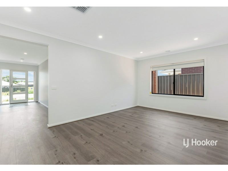 6 Holman Road, Kilmore VIC 3764