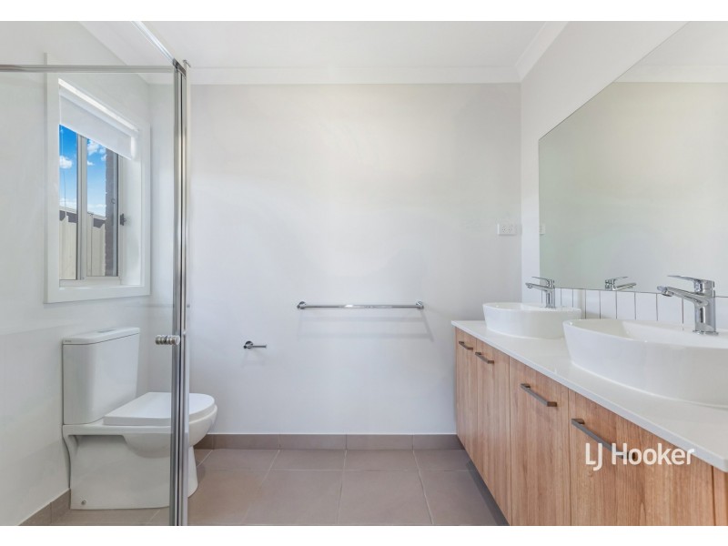 12 Teal Court, Kilmore VIC 3764