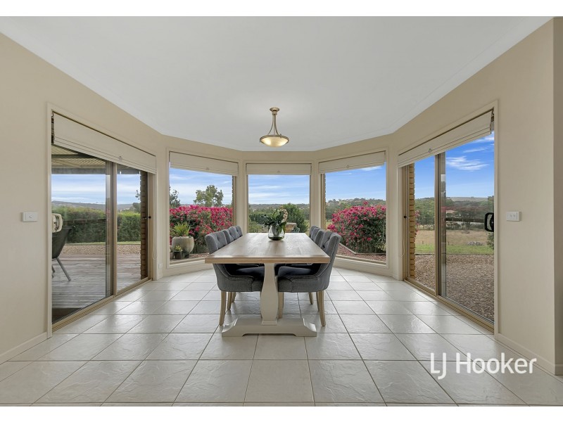 3 Lookout Rise, Hidden Valley VIC 3756