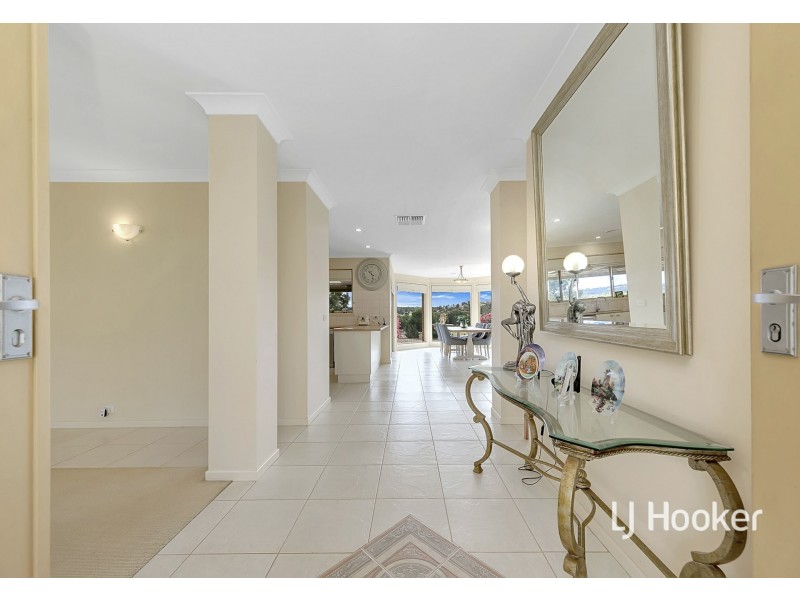 3 Lookout Rise, Hidden Valley VIC 3756