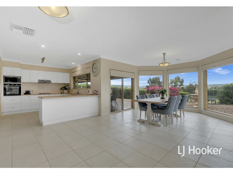 3 Lookout Rise, Hidden Valley VIC 3756