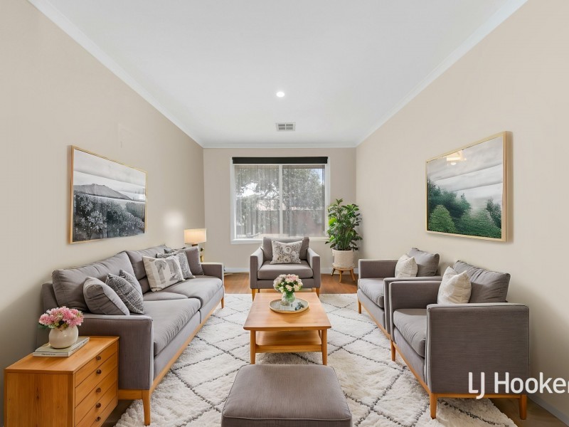 63 Siena Ridge, Hidden Valley VIC 3756