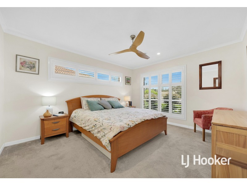 56 St Andrews Close, Hidden Valley VIC 3756