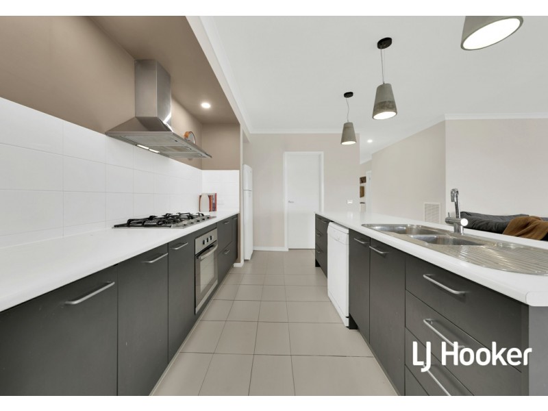 123 Roulston Way, Wallan VIC 3756