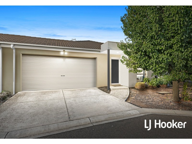 Unit 11/6 Eden Place, Wallan VIC 3756
