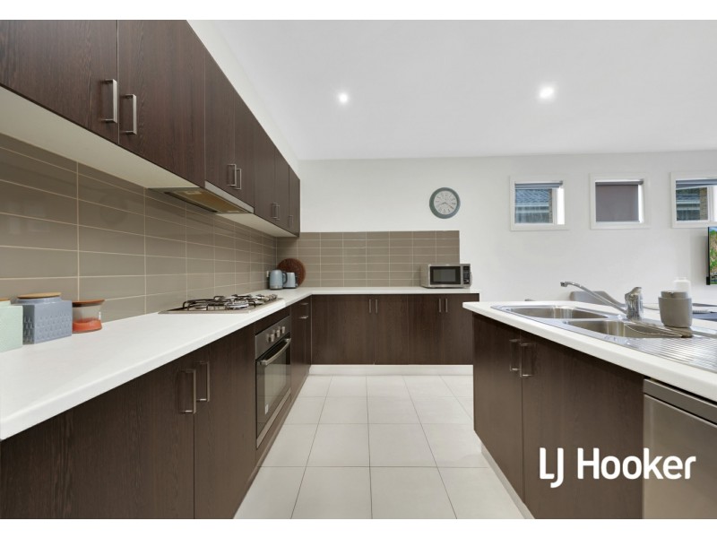 Unit 11/6 Eden Place, Wallan VIC 3756