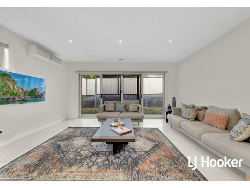 Unit 11/6 Eden Place, Wallan VIC 3756