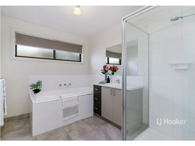 39 Chloe Drive, Broadford VIC 3658