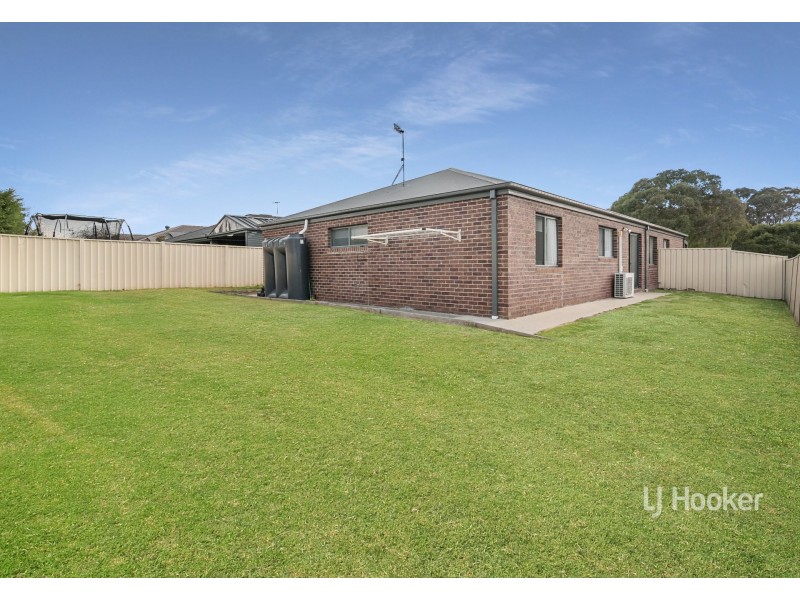 39 Chloe Drive, Broadford VIC 3658