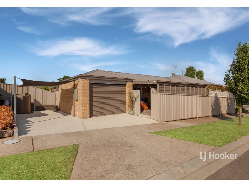 23 Francis Court, Kilmore VIC 3764