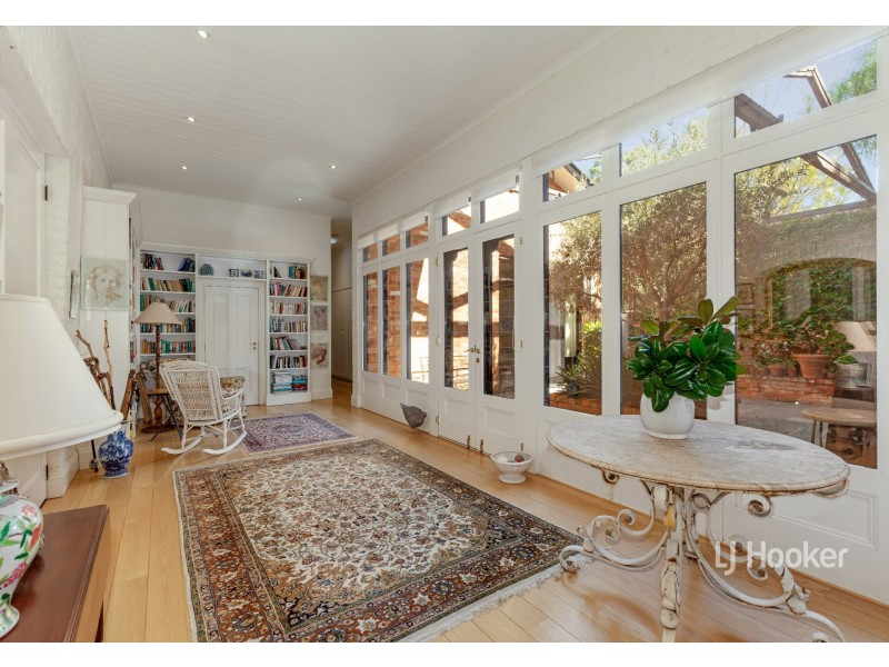 16 Bank Street, Avenel VIC 3664