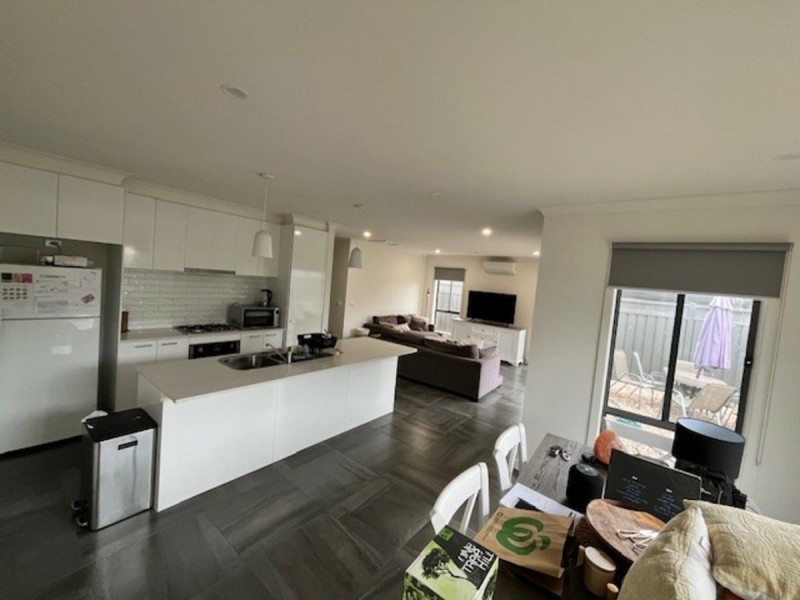 2/40 McKenzie Street, Broadford VIC 3658