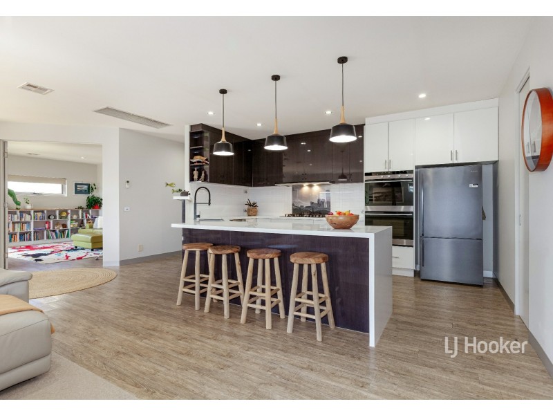 6 Parkland Place, Broadford VIC 3658